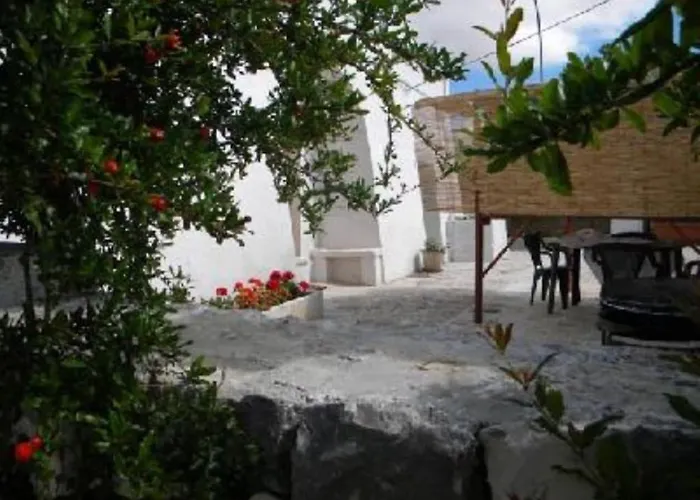 Tipici Trulli Immersi Nella Valle D'itria Сasa de vacaciones Cisternino